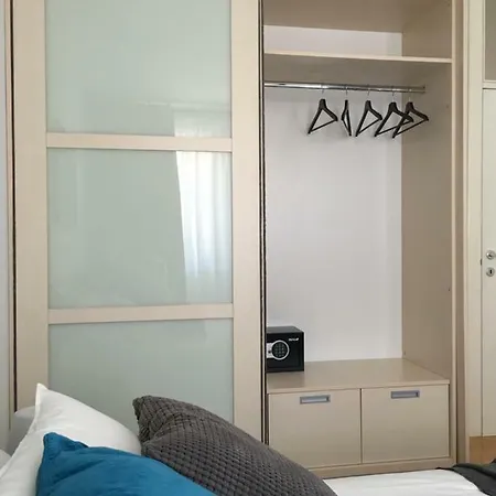 K Apartment *